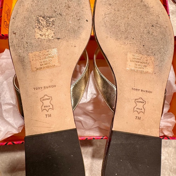 Tory Burch Classic Flip Flops - Picture 5 of 6